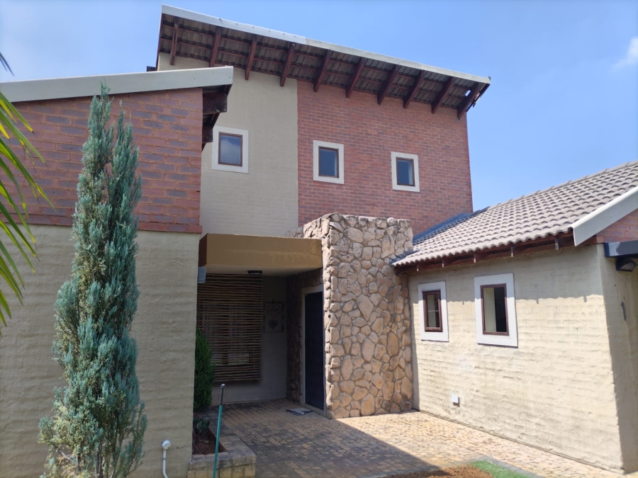 3 Bedroom Property for Sale in Waterval East North West